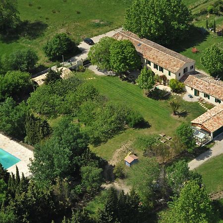 Gites Domaine Des Machottes Grans Exteriér fotografie
